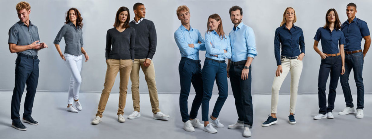 Der perfekte Business-Casual-Look für Unternehmen: Blusen, Hemden und Chinos